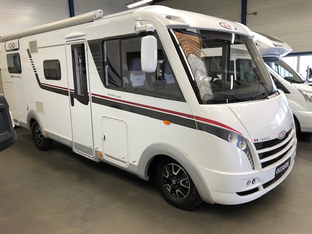 LMC i 665 Explorer Sportline Integraal 150 PK Automaat 10/2016